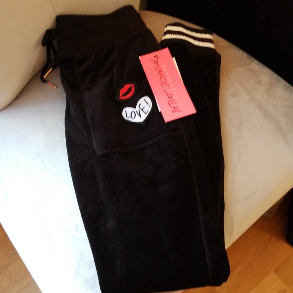 listing-status-banner